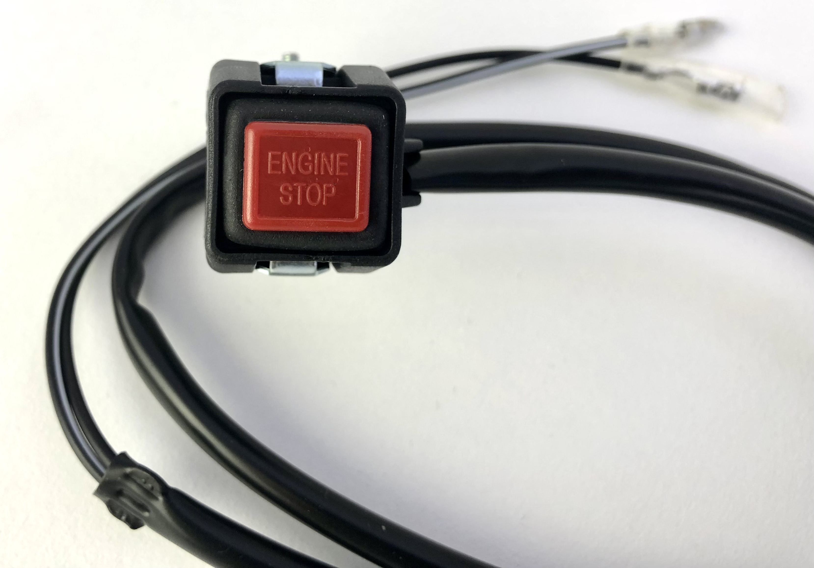 schalter_eckig_240-040_-switch-squared_horn_override_2