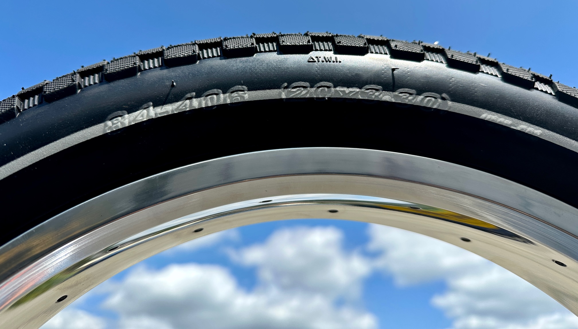Kenda_K-Rad_20x3-30_Tire_FatBike_g