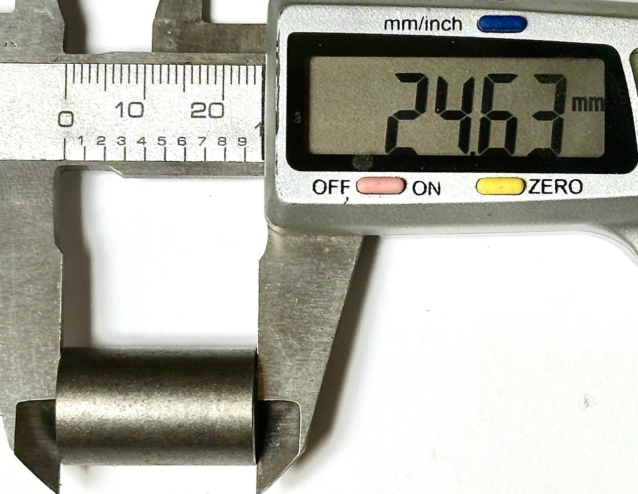Verbindungsmuffe / Gewindehülse / Rundmutter / Langmutter M10, 25 x 15 mm
