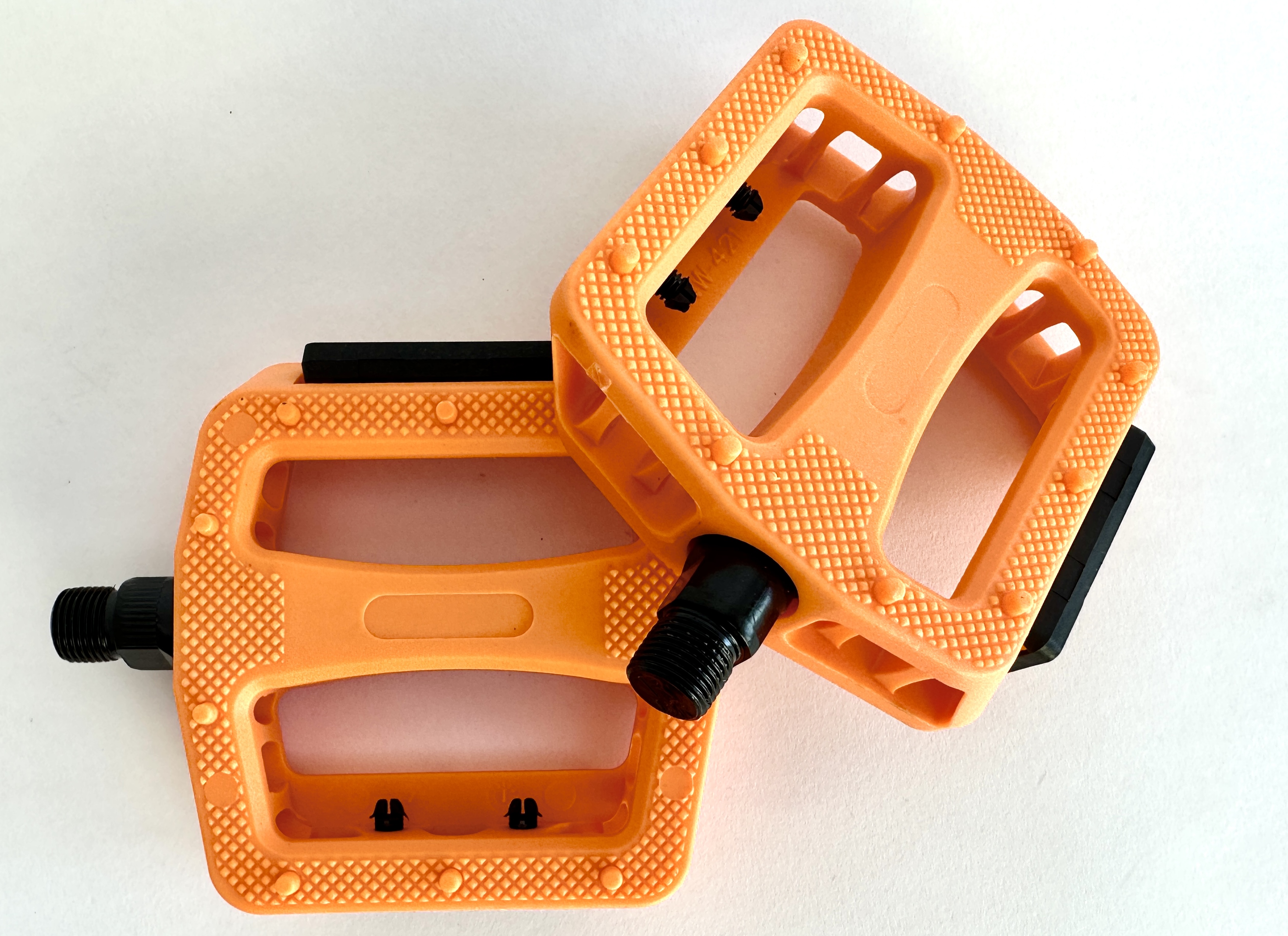 Pedale_Kunststoff_orange_b