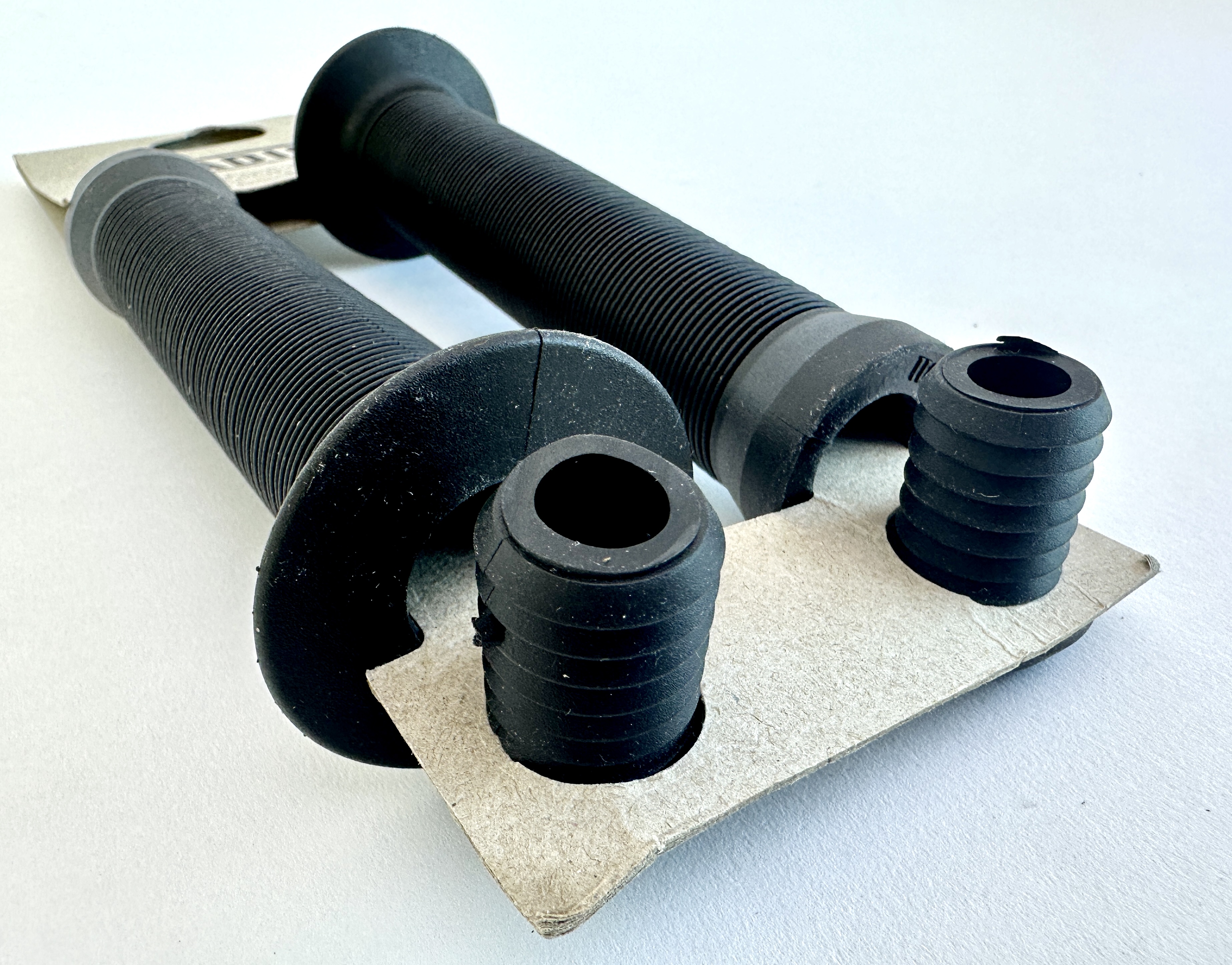 UD_Grips_black_long_3