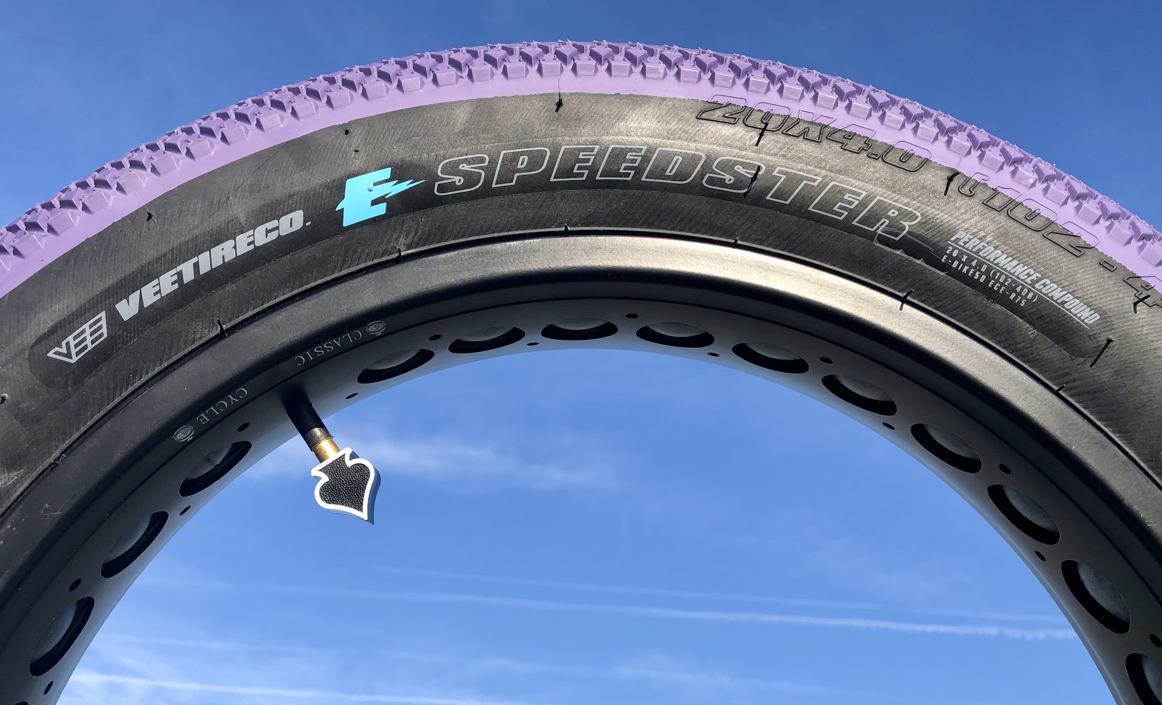 Bicycle_tire_speedster_20x4_Fatbike_limited_edition_lila_3