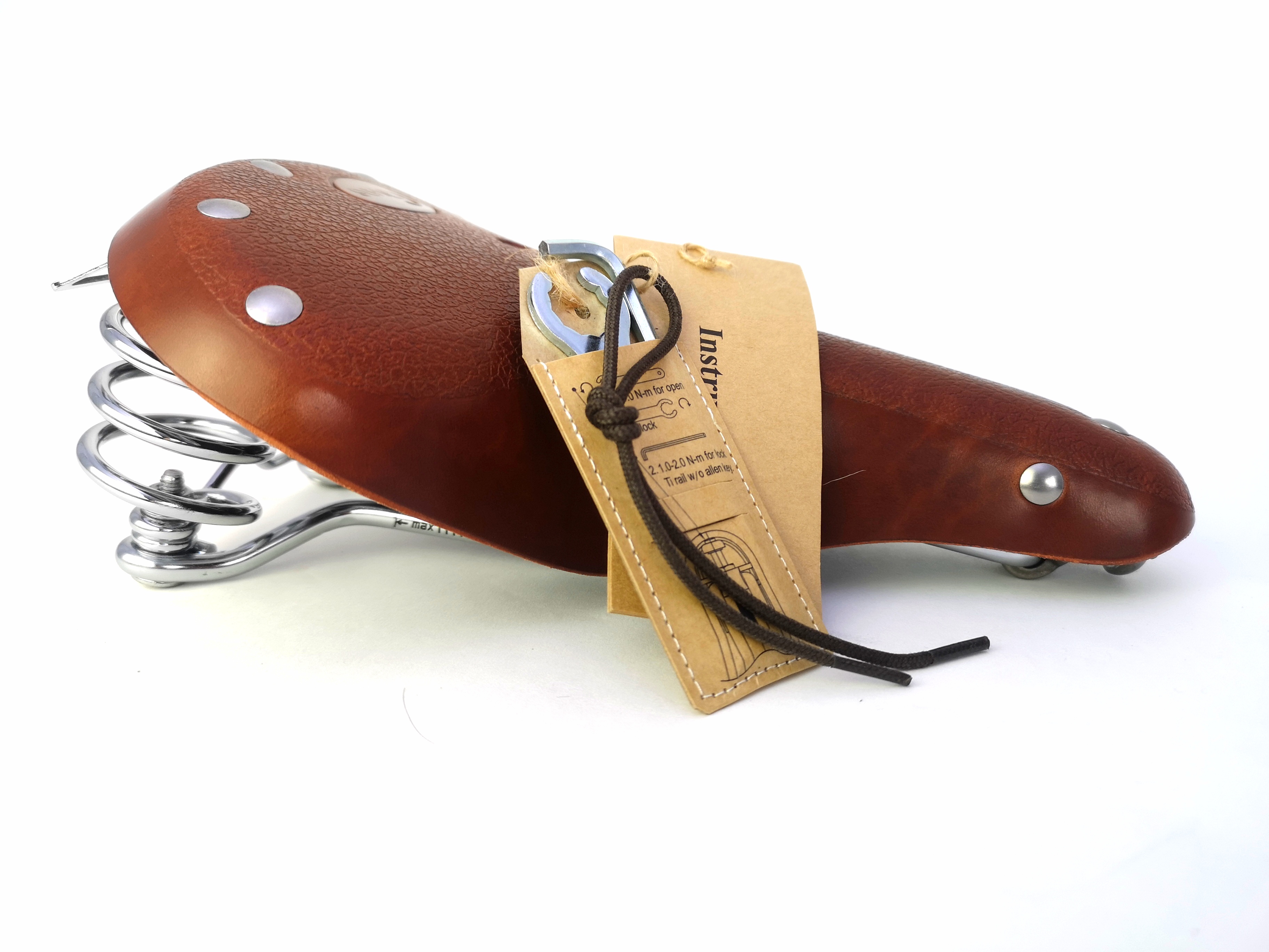 Saddle_bicyle_brown_leather_f