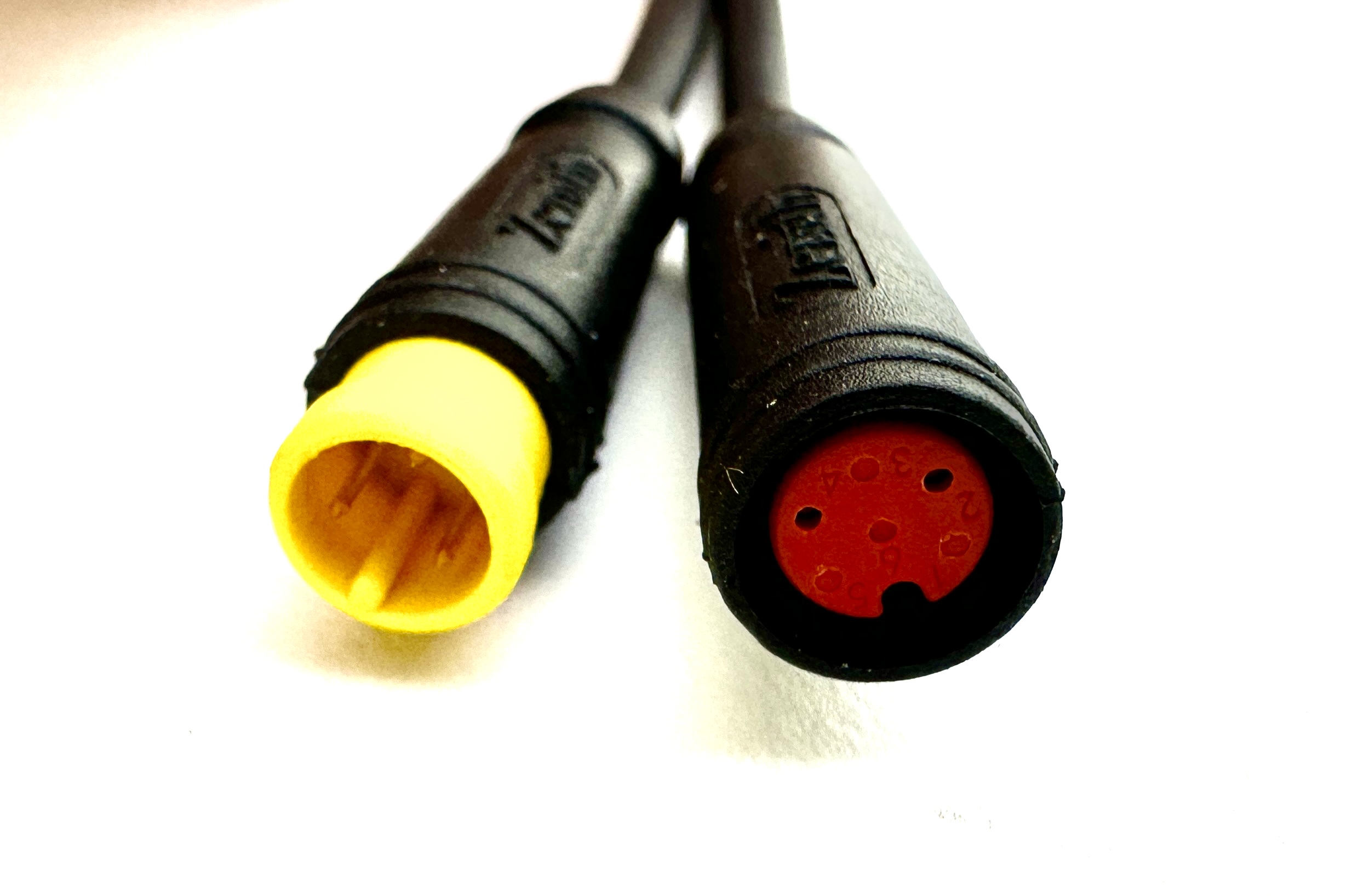 HIGO / Julet Adapterkabel 19,5 cm für Ebike, 2 PIN rot auf 3 PIN gelb