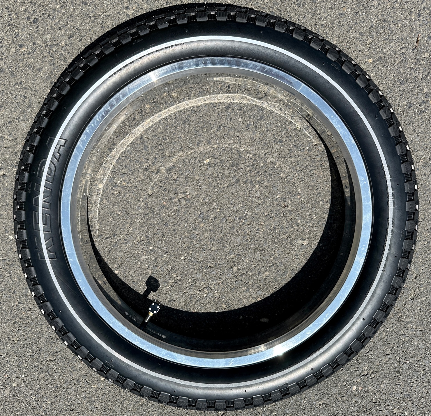 Kenda_K-Rad_20x3-30_Tire_FatBike_c