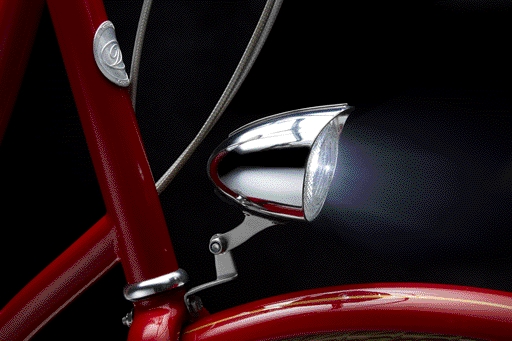 Classic Cycle LED 6V Frontlampe Dynamo 70 mm verchromt mit Schute klein