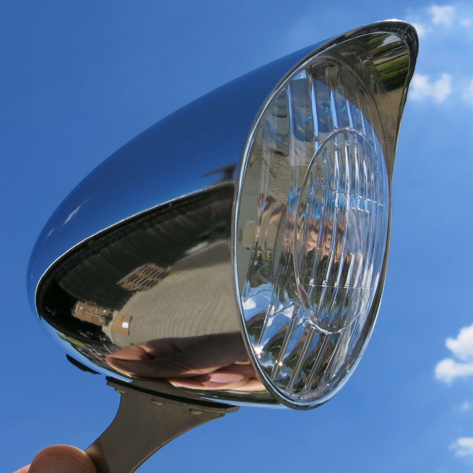 Classic Cycle LED 6V Frontlampe Dynamo 90 mm verchromt mit Schute