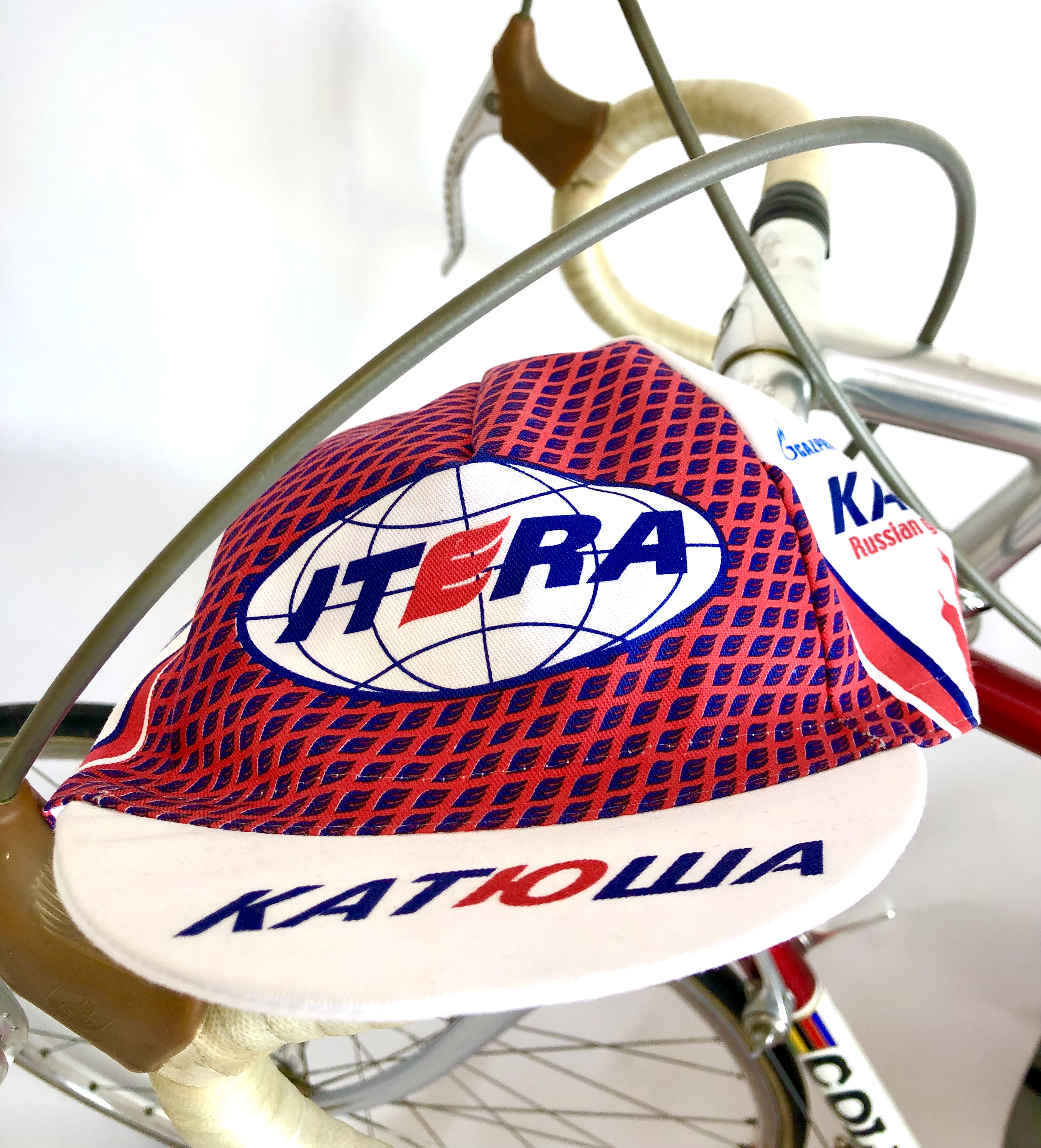 Rennradkappe_Historical_team_cap_retro_cycling_cap_radmutze_Rennkappe_Cycling_-Radlercap_La-Casquette_fahrradkultur_KATUSHA_tera17