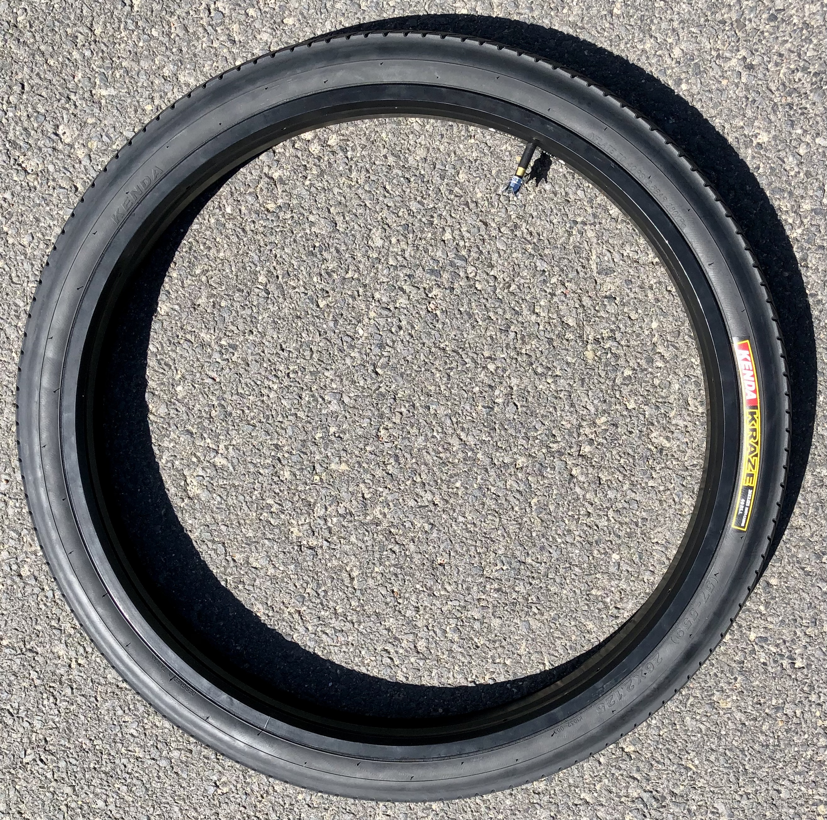 Tire_Kenda_Kraze_26x2-125_black_custom_bike_c
