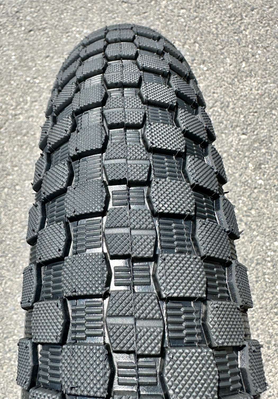 Kenda_K-Rad_20x3-30_Tire_FatBike_d