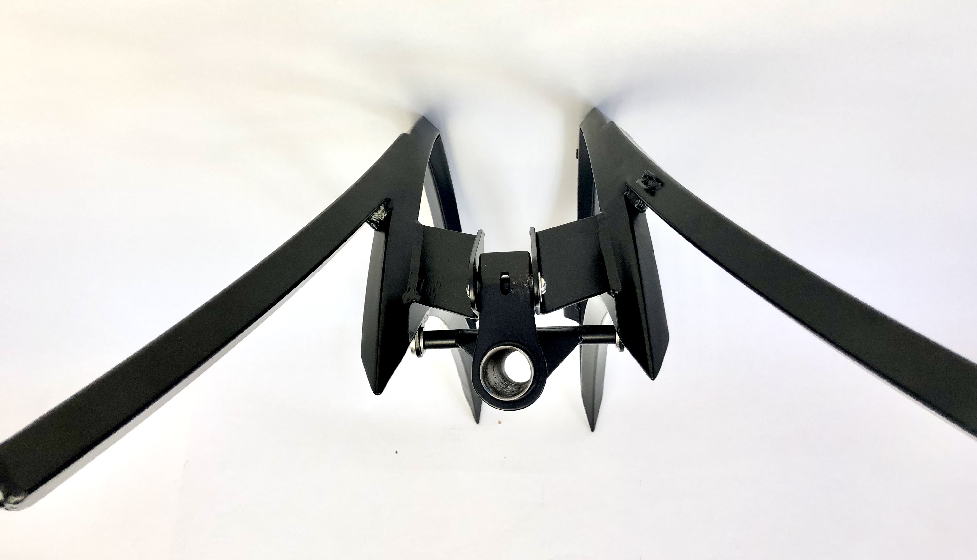 black_beast_classic_cycle_custom_fork_claw_7