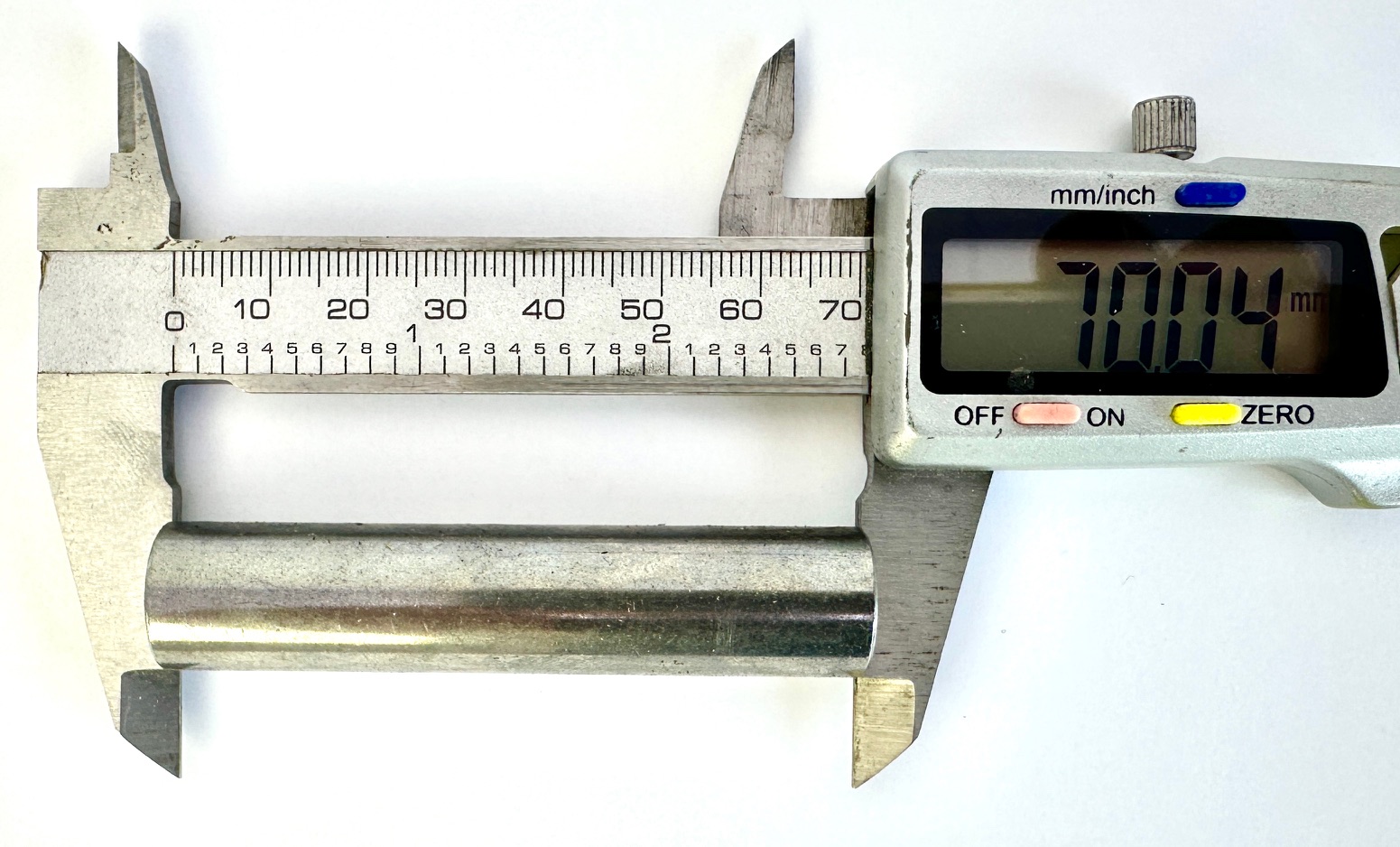 Verbindungsmuffe / Gewindehülse rund M10, 70 x 15 mm
