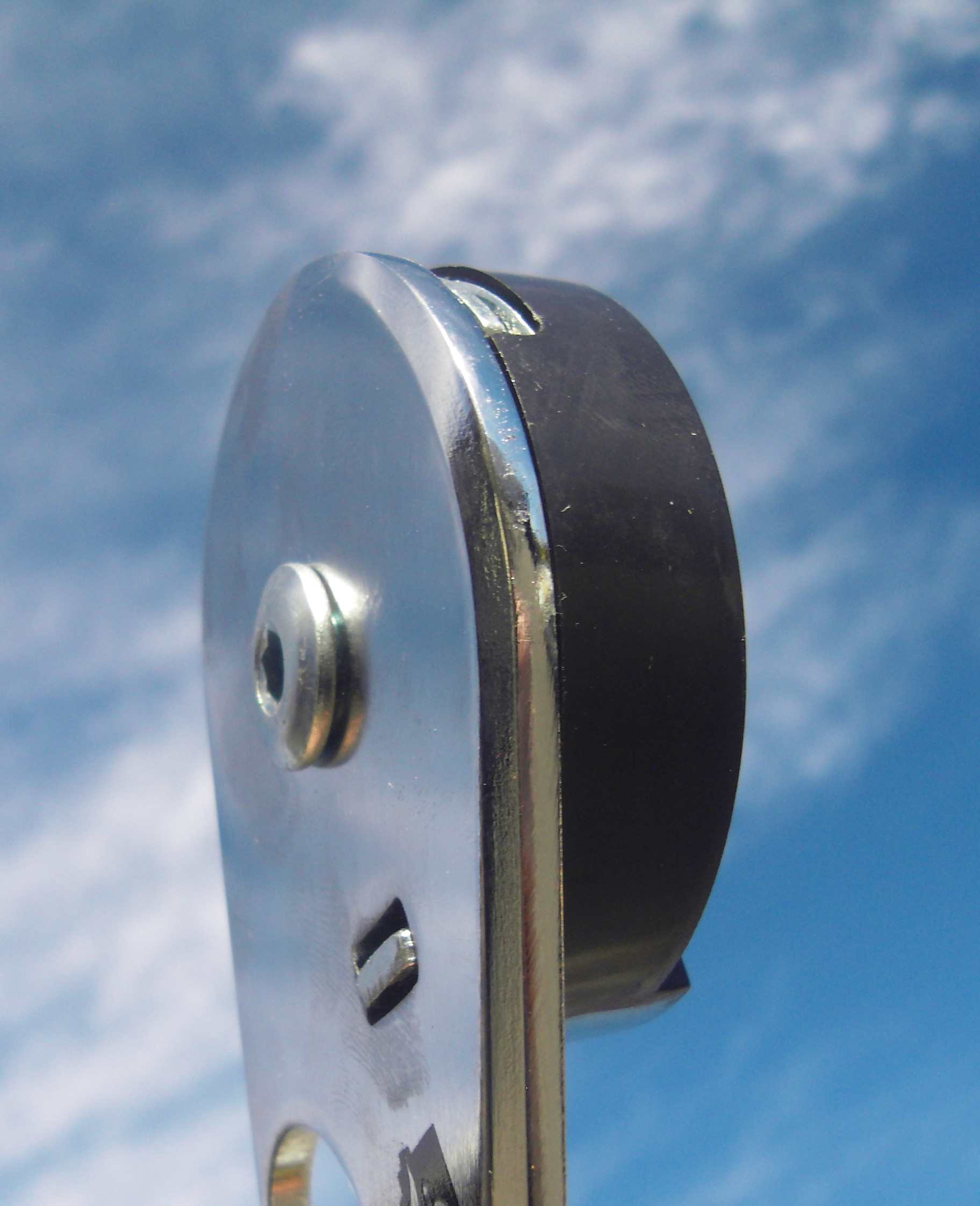 595-596-1LGhgQ3UAy4Ngh