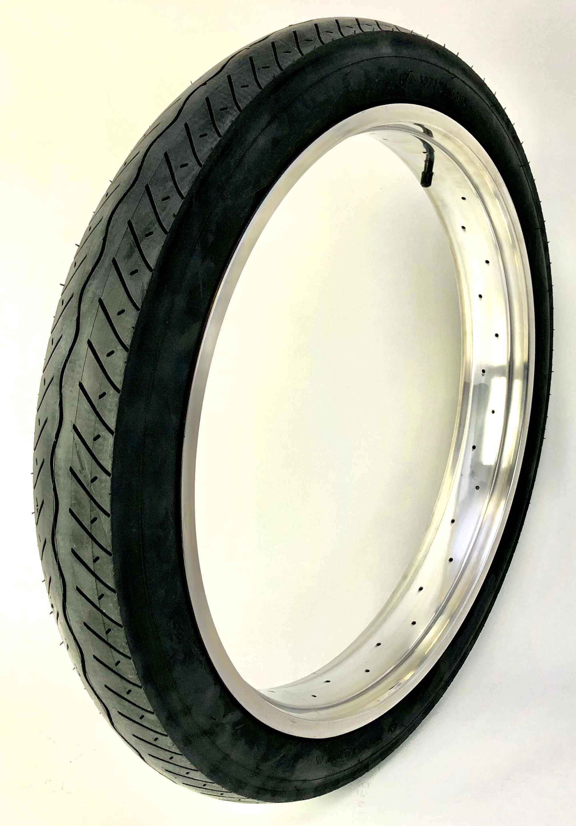 street-hog-24x3-0_2Xltn1z2t7Eeqq