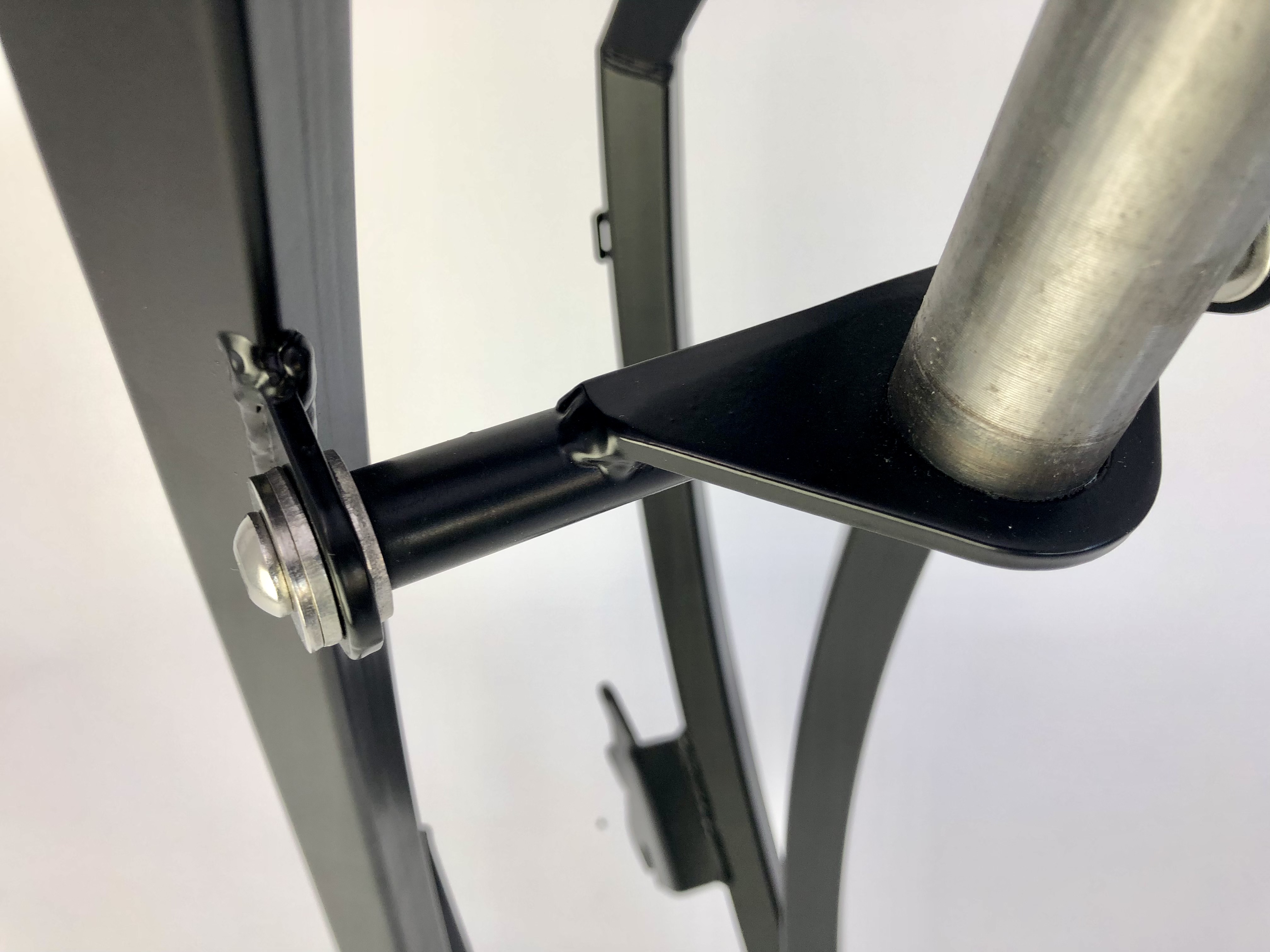 black_beast_classic_cycle_custom_fork_claw_4